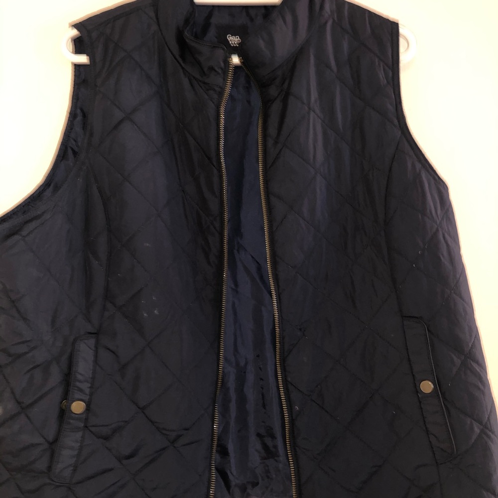 Gap Quilted Vest - Picture 2 of 3